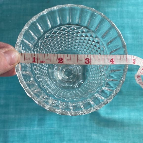 Vintage Cut Class Vase Urn With Lid - Picture 14 of 14